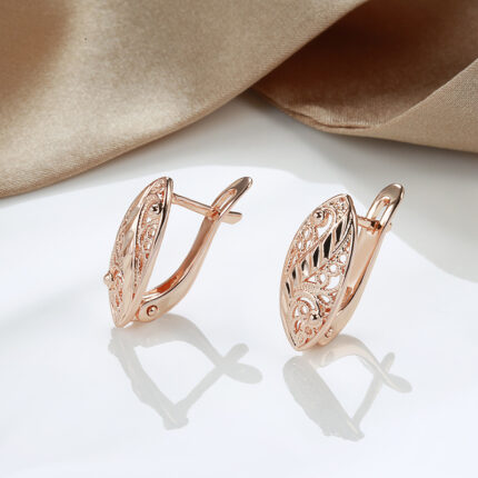 Hollow Pattern Heart-shaped Earrings For Women